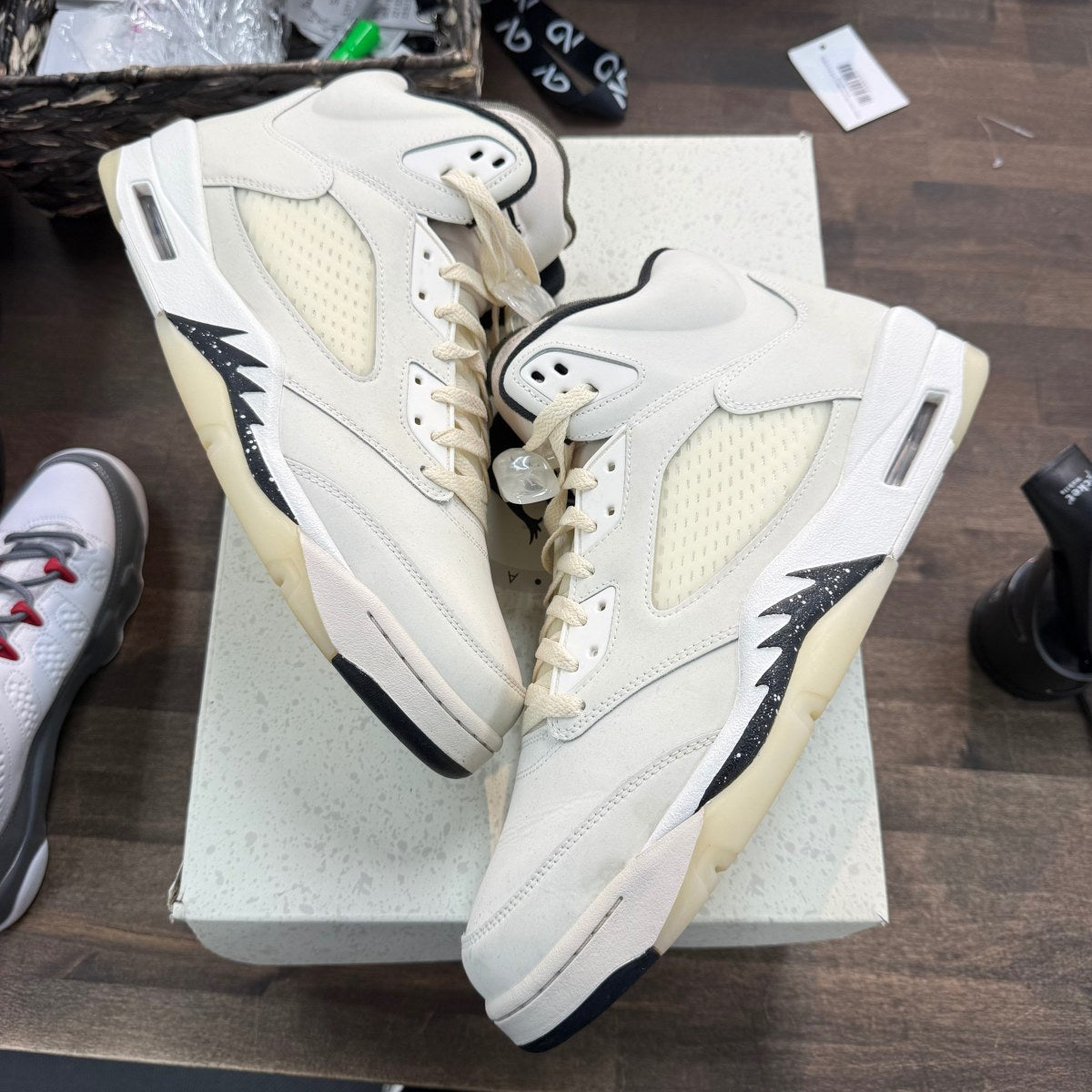 Jordan 5 Retro SE Sail Size 13 (Pre-Owned) - Image 1