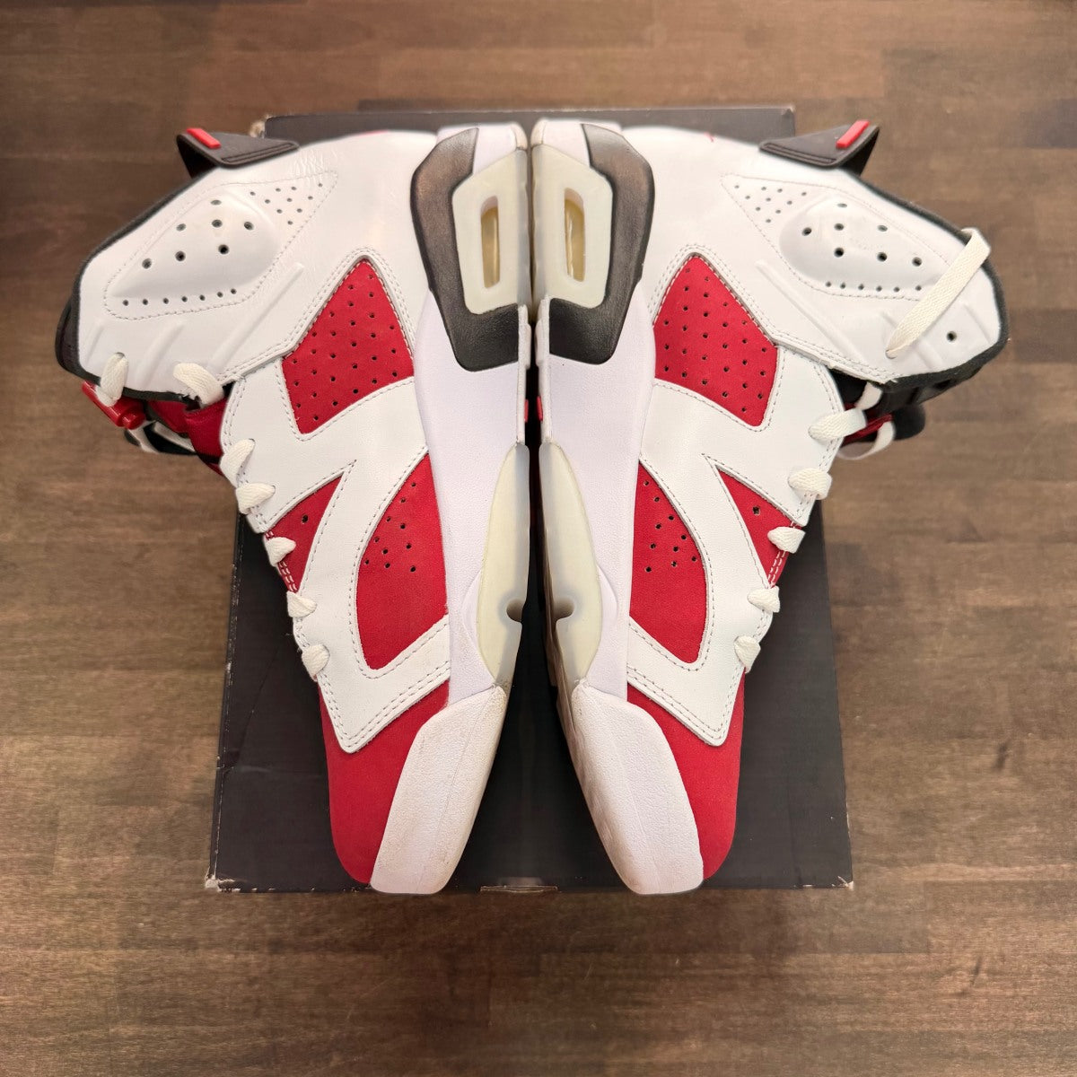 Jordan 6 Retro Carmine (2021) Size 10.5 (Pre-Owned) - Image 3