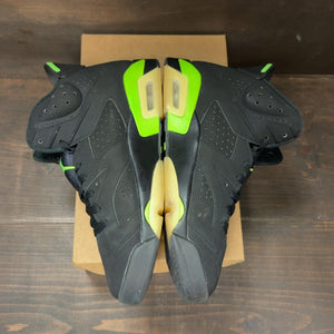 Jordan 6 Retro Electric Green Size 13 (Pre-Owned) - aux