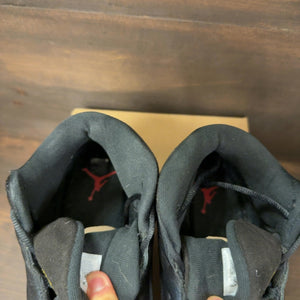 Jordan 13 Retro Playoffs (2023) Size 10.5 (Pre-Owned) - Image 4