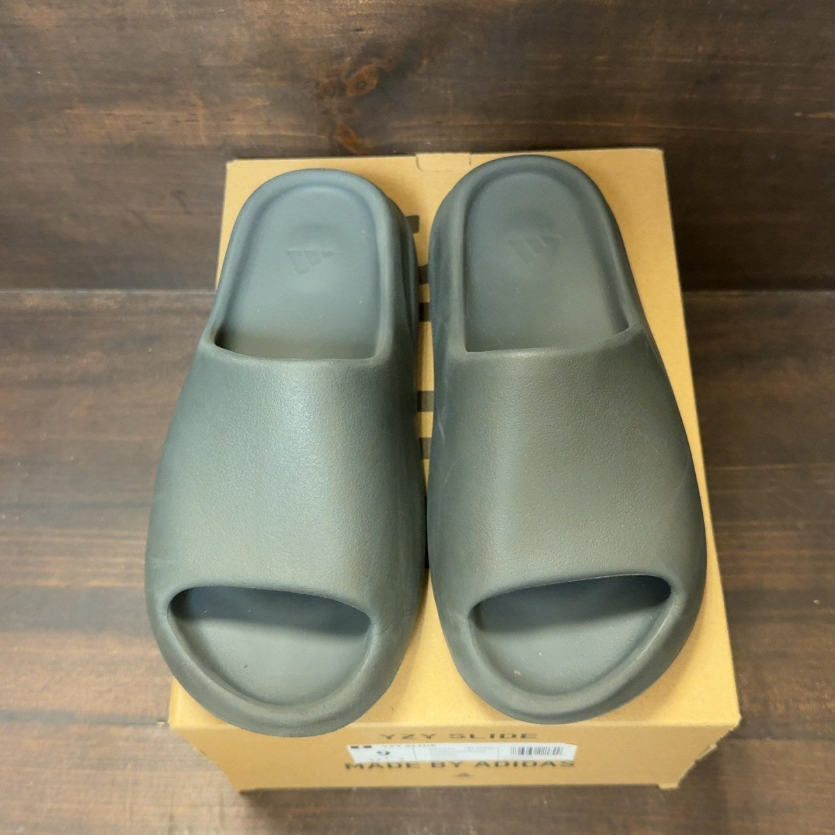 adidas Yeezy Slide Slate Grey - Image 3