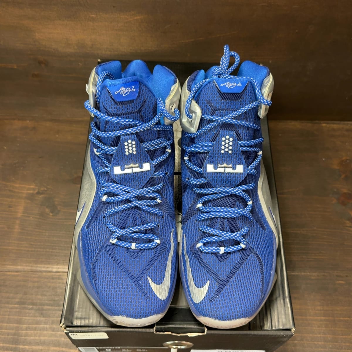 Nike LeBron 12 What If Size 9 (Pre-Owned) - tag