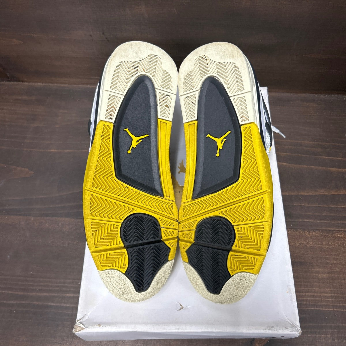 Jordan 4 Retro Vivid Sulfur (Women's) - Image 6