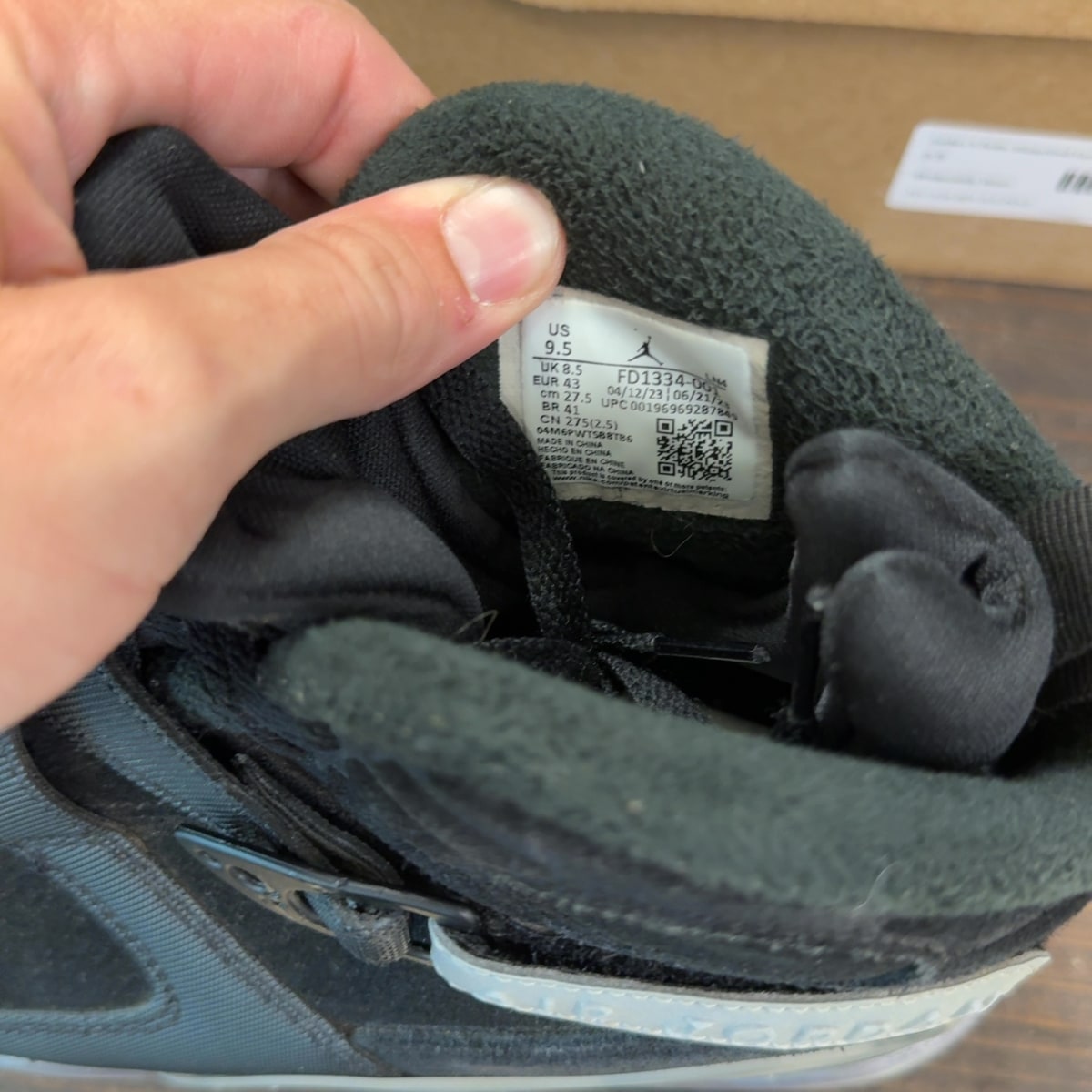 Jordan 8 Retro Winterized Gunsmoke Size 9.5 (Pre-Owned) - Image 7