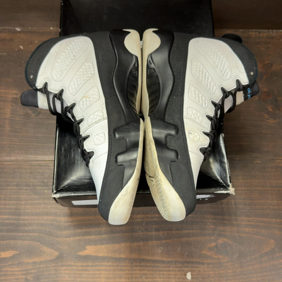 Jordan 9 Retro University Blue - Image 4