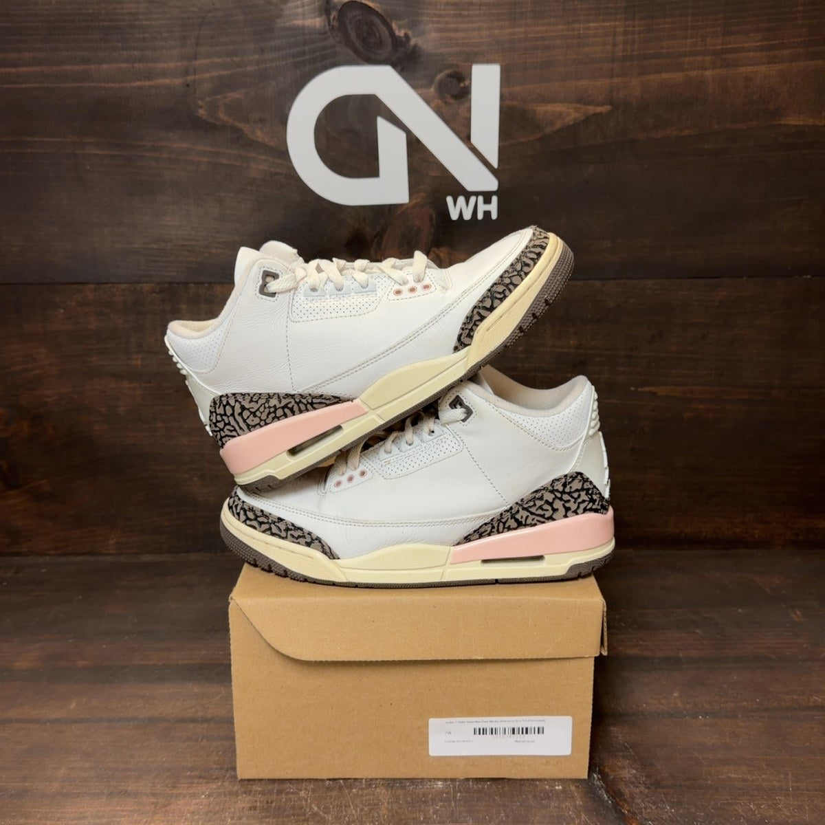 Jordan 3 Retro Neapolitan Dark Mocha (Women's) Size 7W (Pre-Owned) - Image 1