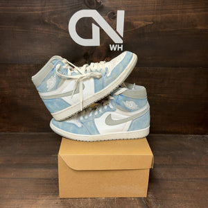 Jordan 1 Retro High OG Hyper Royal Size 8 (Pre-Owned) - Image 1