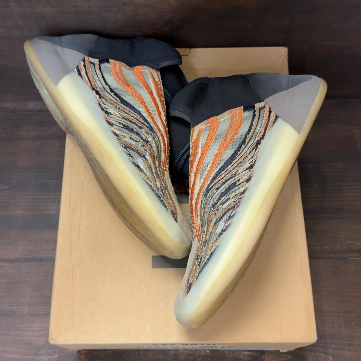 adidas Yeezy QNTM Flash Orange - Image 2
