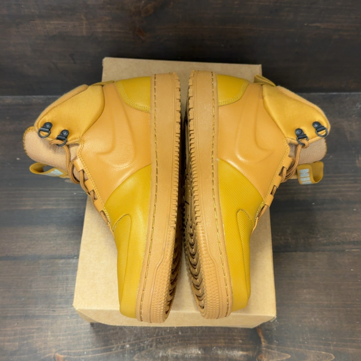 Nike Path WNTR Wheat Size 11 (Pre-Owned) - Image 4