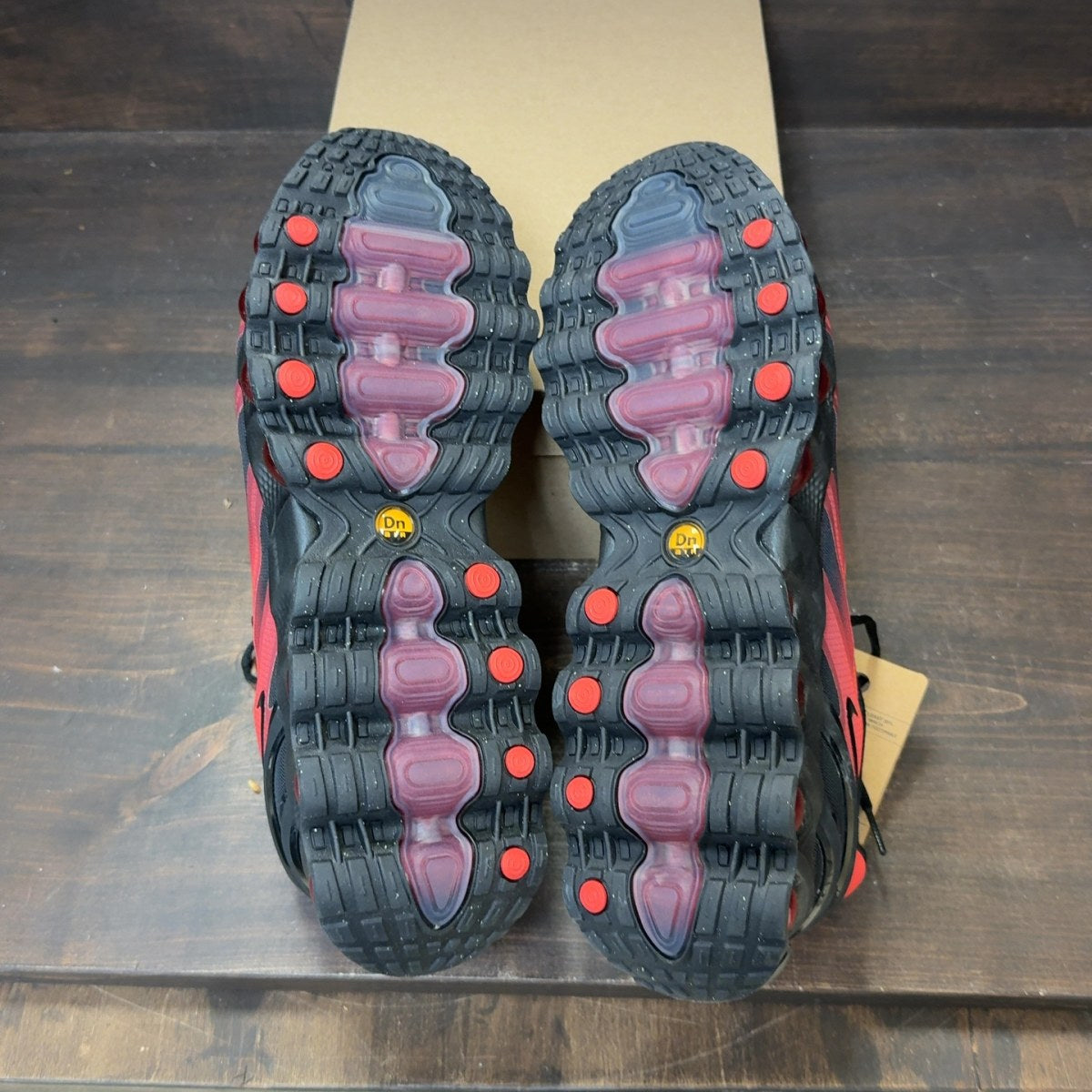 Nike Air Max Dn8 Black Bright Crimson Size 12 - Image 7