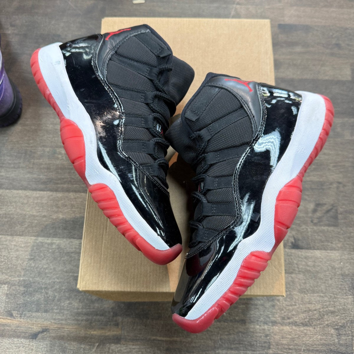 Jordan 11 Retro Playoffs Bred (2019) Size 7.5 (Pre-Owned) - Image 1