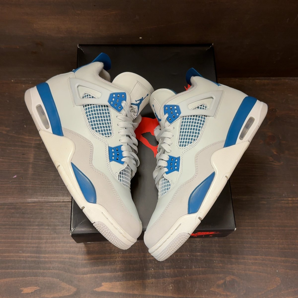Jordan 4 Retro Military Blue (2024) Size 11 (Pre-Owned) - back