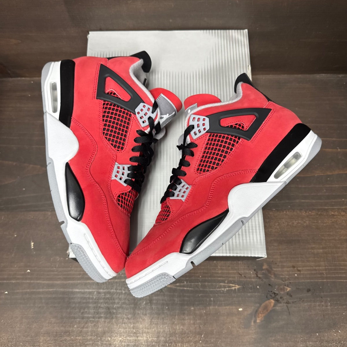 Jordan 4 Retro Toro Bravo (2026) Size 12 (Pre-Owned) - tag