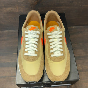 Nike Daybreak Vegas Gold College Orange - Image 3
