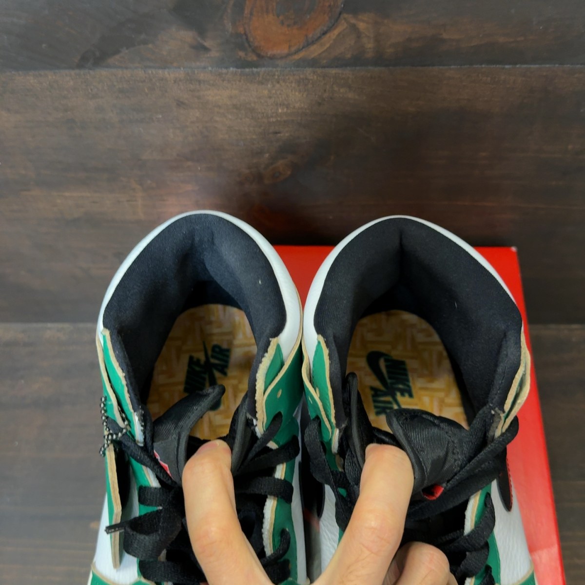 Jordan 1 Retro High Lucky Green (Women's) - Image 4