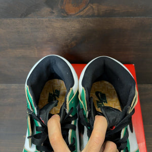 Jordan 1 Retro High Lucky Green (Women's) - Image 4
