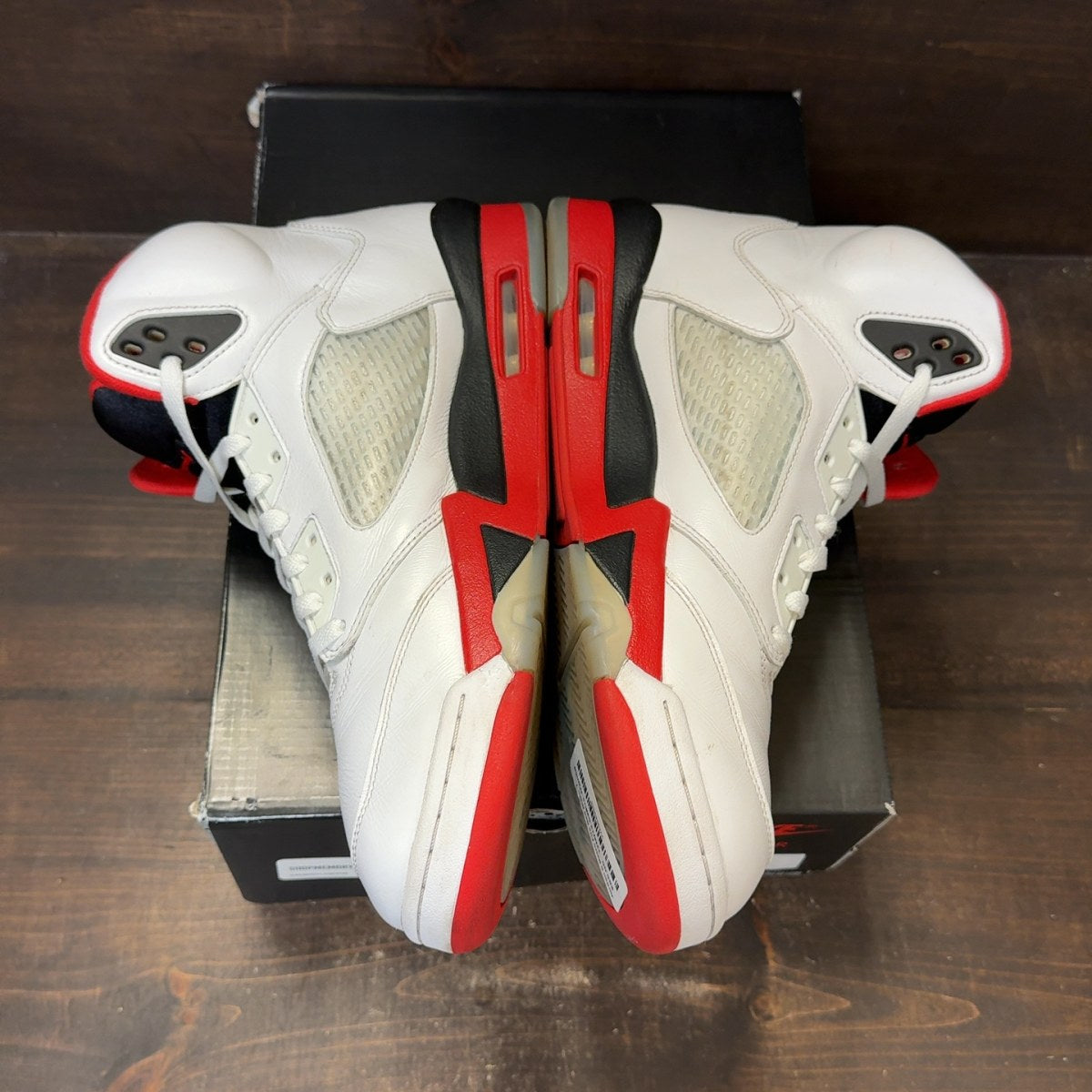 Jordan 5 Retro Fire Red Black Tongue (2025) - Image 4