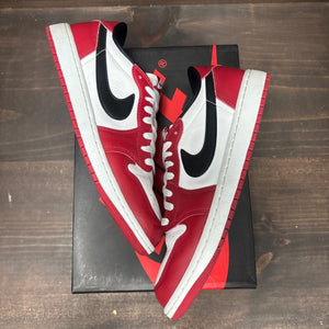 Jordan 1 Retro Low OG Chicago (2025) Size 10.5 (Pre-Owned) - Image 2