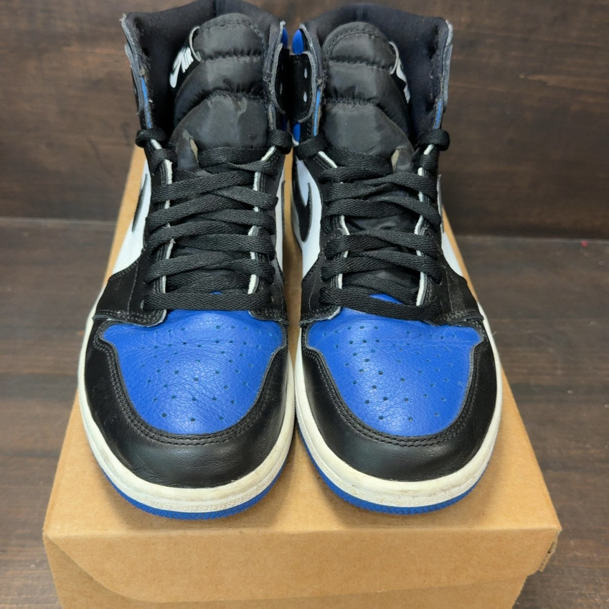 Jordan 1 Retro High Royal Toe Size 9.5 (Pre-Owned) - Image 3