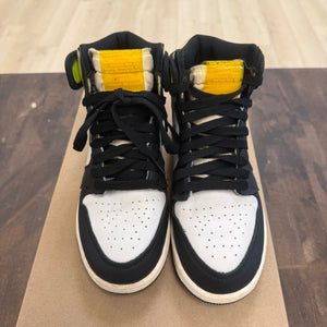 Jordan 1 Retro High White Black Volt University Gold (GS) Size 4.5Y (Pre-Owned) - Image 2