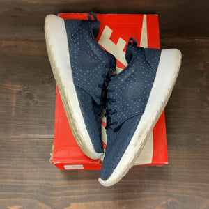 Nike Roshe One Obsidian/Wolf Grey Size 10 (Pre-Owned) - Image 2