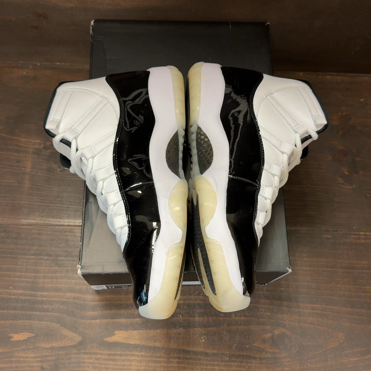 Jordan 11 Retro DMP Gratitude (2023) Size 11 (Pre-Owned) - aux