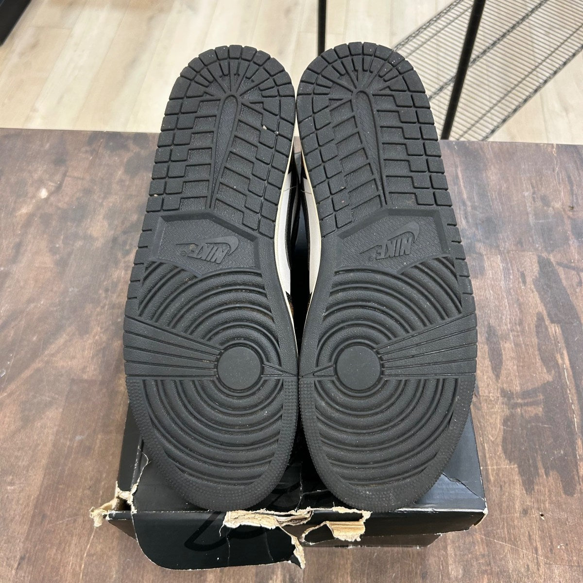 Jordan 1 Mid SE Orange Wear Away - Image 5