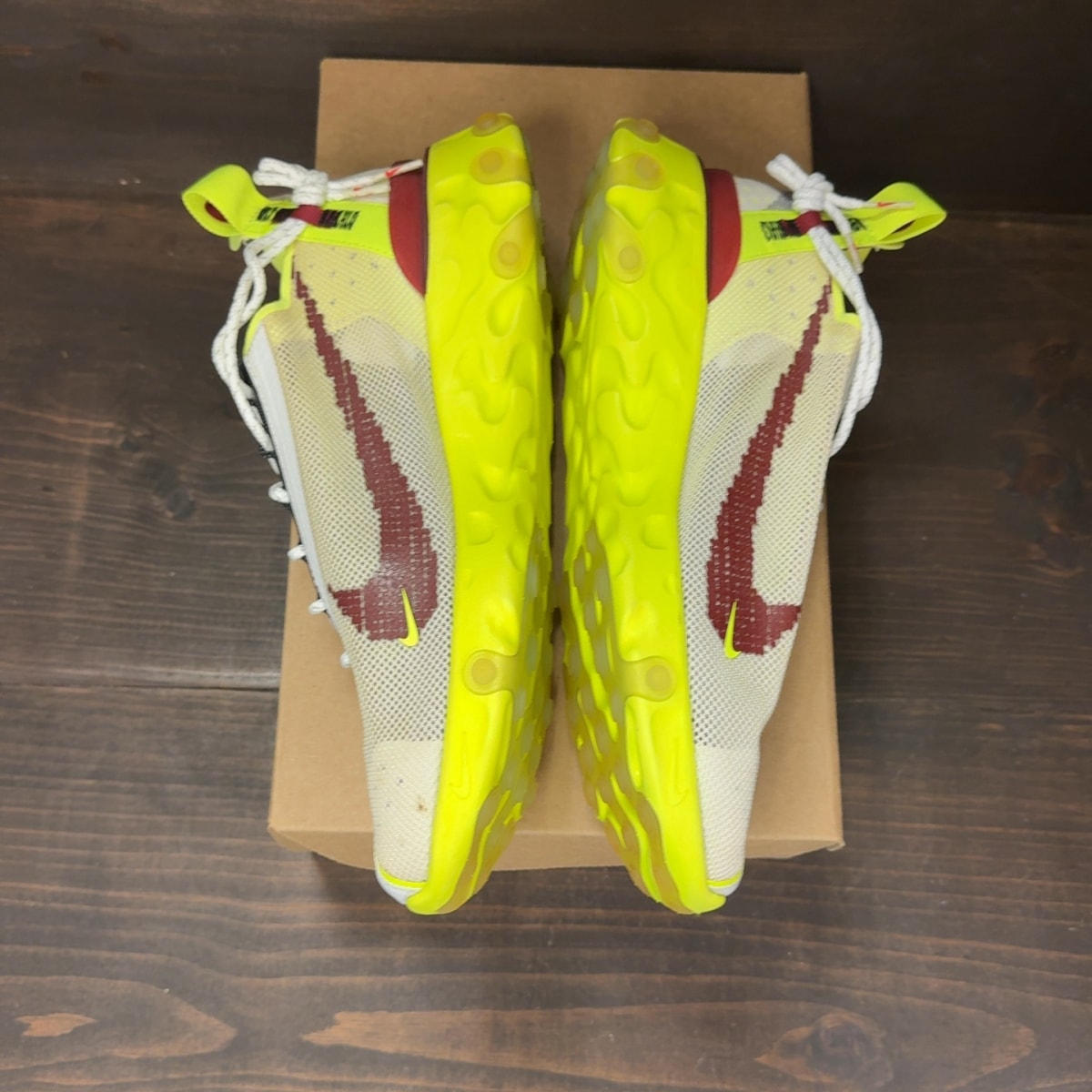 Nike React Runner ISPA Platinum Tint Volt Glow Team Red Size 11 (Pre-Owned) - Image 4