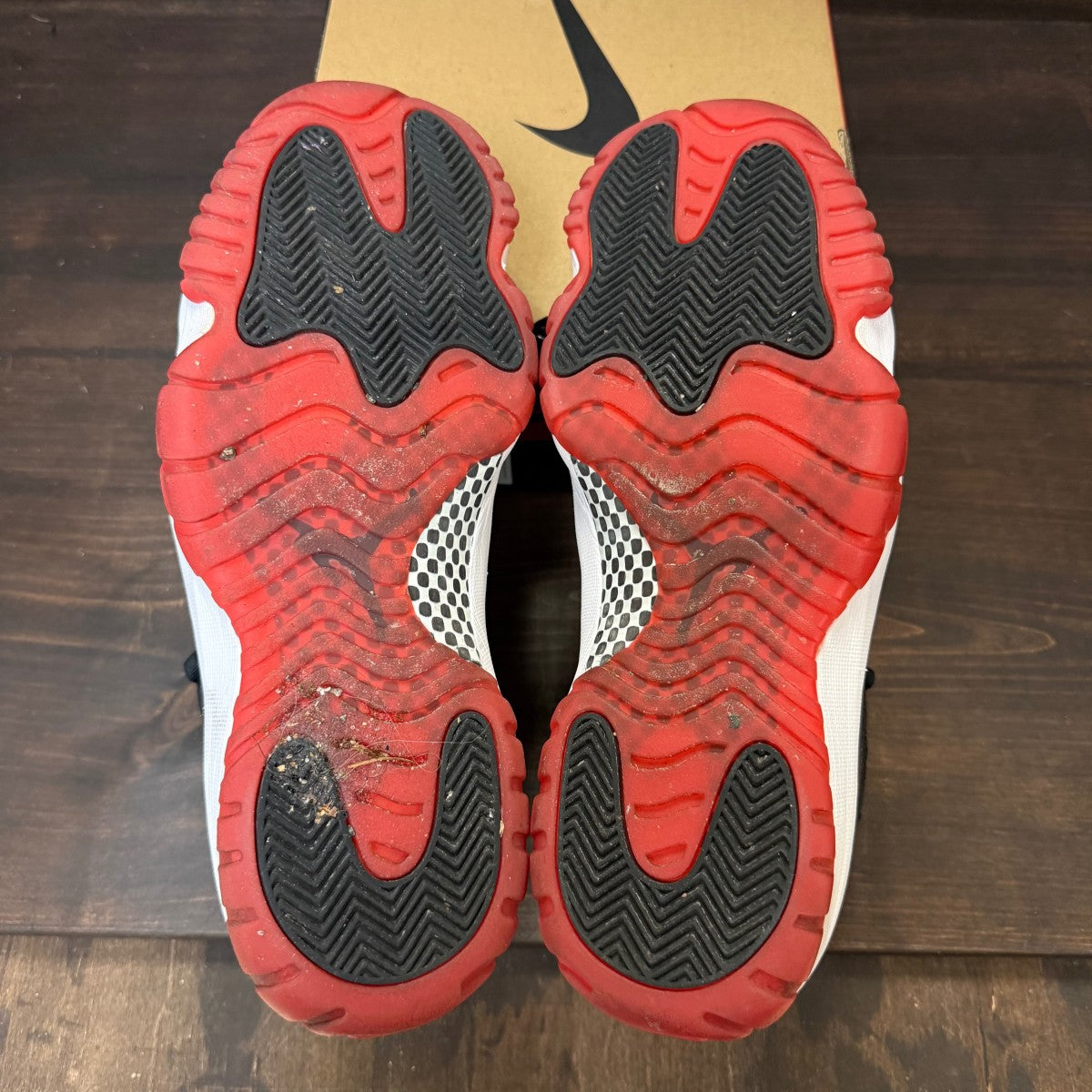 Jordan 11 Retro Playoffs Bred (2019) - Image 5