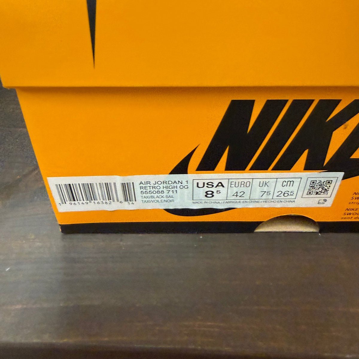 Jordan 1 Retro High OG Taxi Size 8.5 (Pre-Owned)