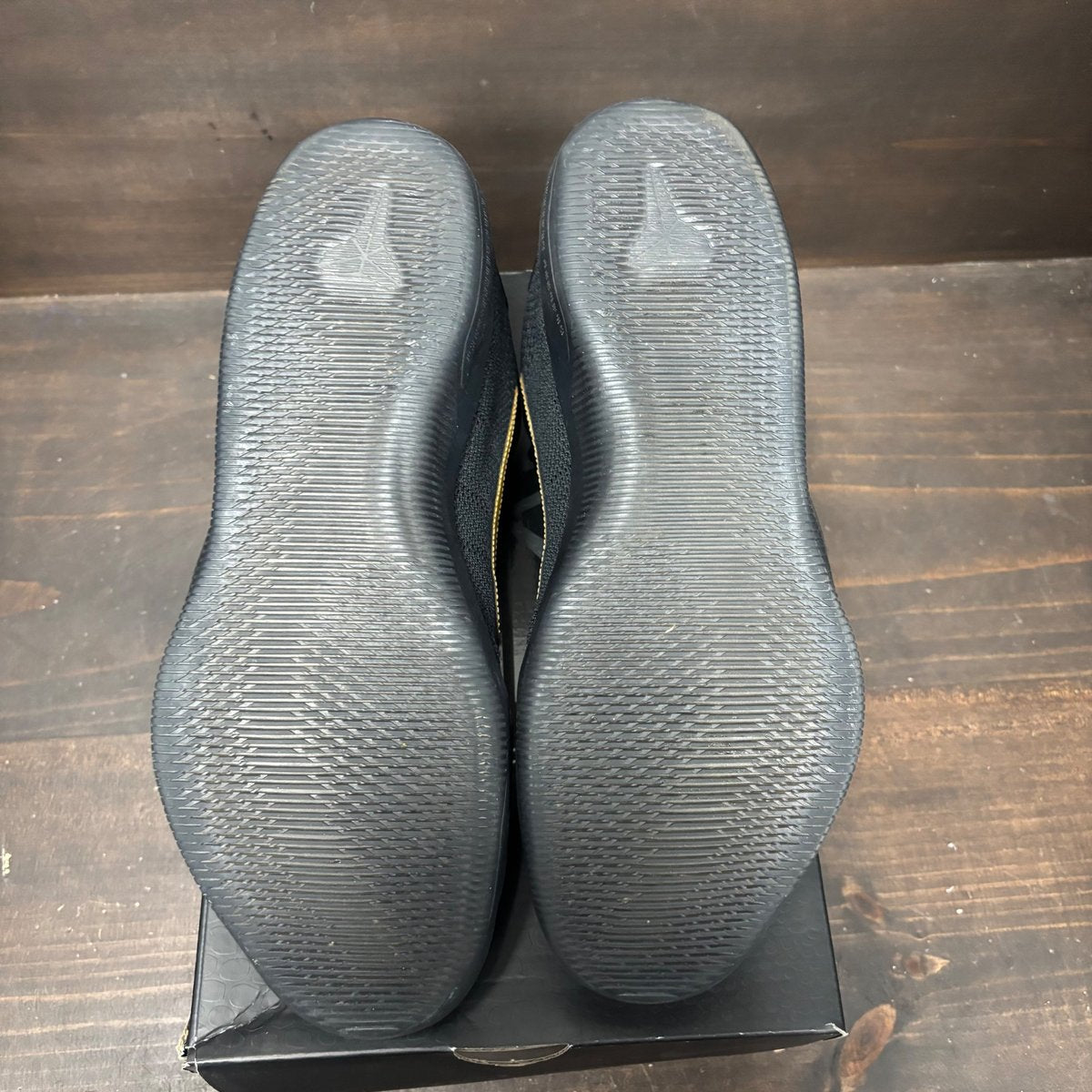 Nike Kobe 11 Elite Low Protro Fade to Black Size 13 (Pre-Owned) - box