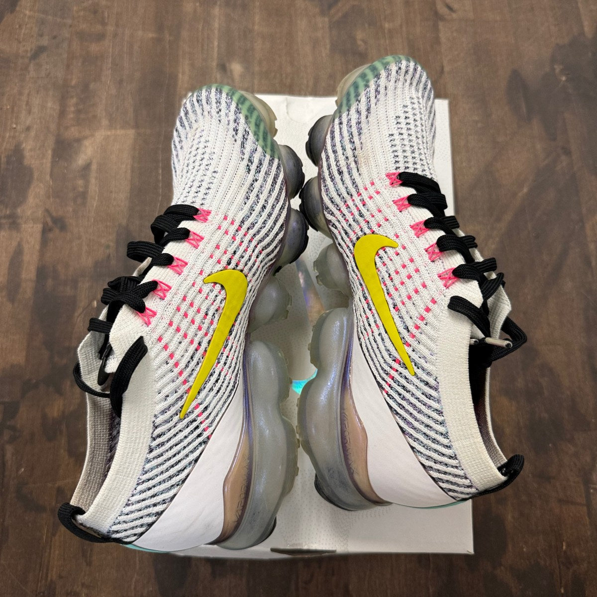 Nike Air VaporMax 3 White Dynamic Yellow - Image 4