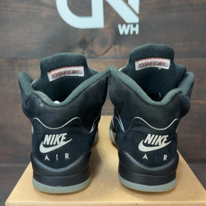 Jordan 5 Retro OG Black Metallic Reimagined (GS) Size 5Y (Pre-Owned) - Image 4