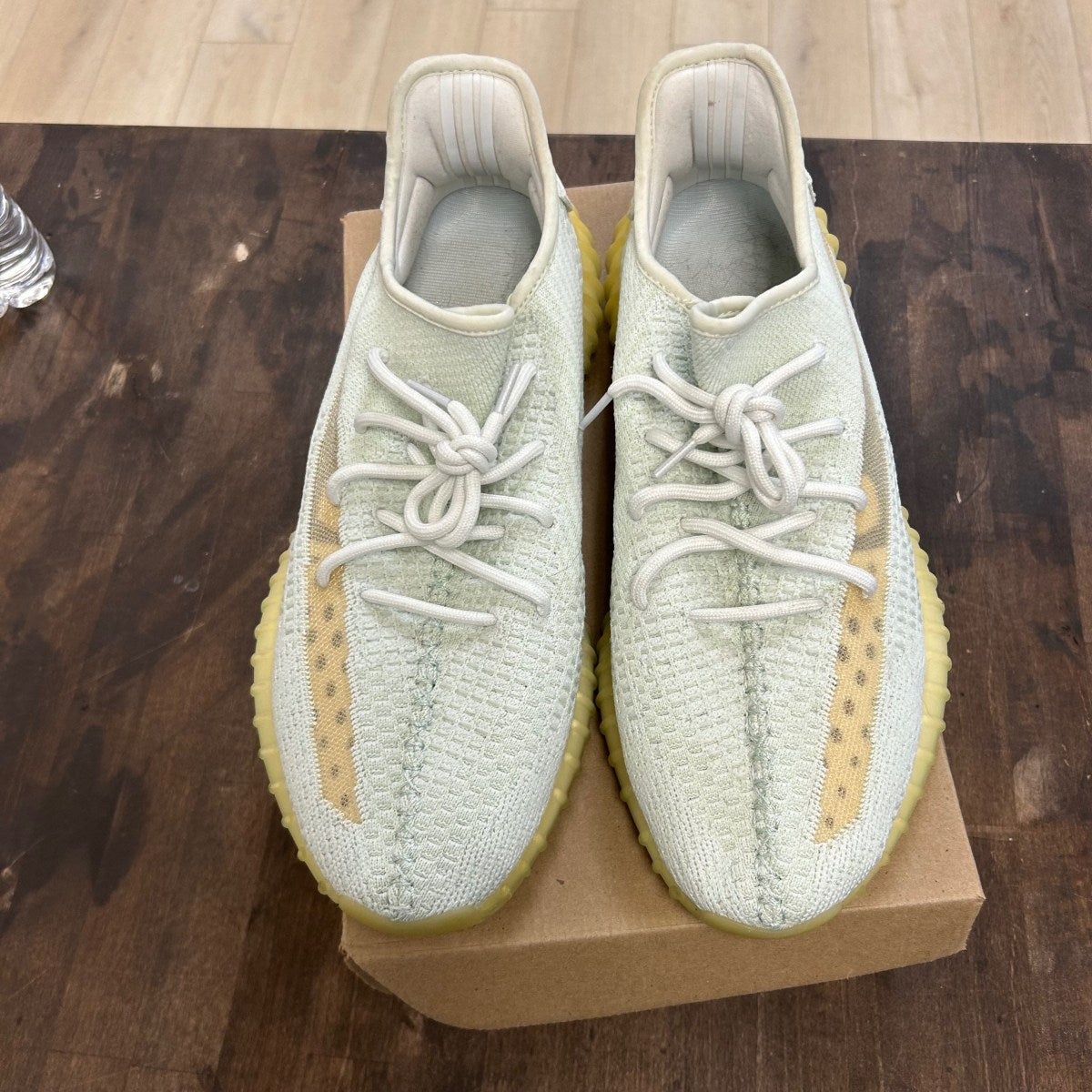 adidas Yeezy Boost 350 V2 Hyperspace Size 12.5 (Pre-Owned) - Image 2