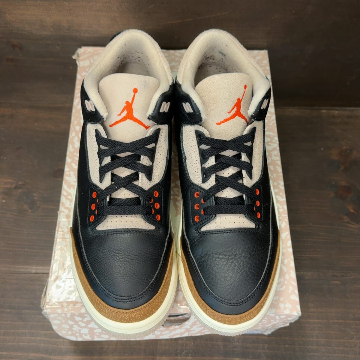 Jordan 3 Retro Desert Elephant Size 10.5 (Pre-Owned) - tag