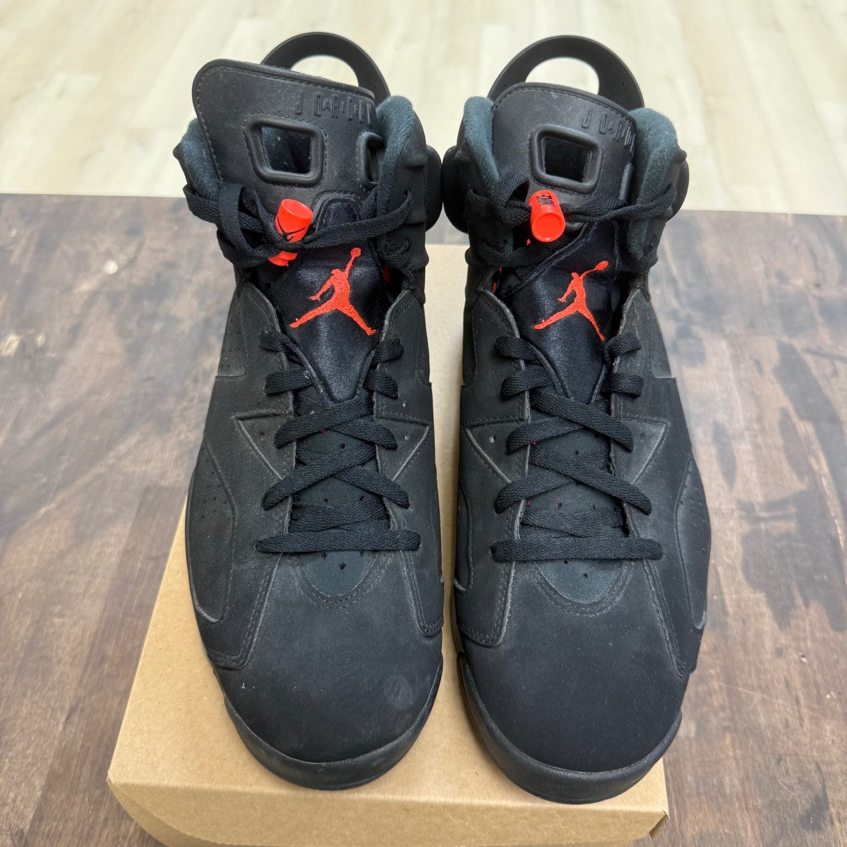 Jordan 6 Retro Black Infrared (2019) Size 13 (Pre-Owned) - Image 2