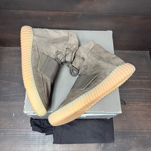 adidas Yeezy Boost 750 Chocolate Size 13 (Pre-Owned) - tag