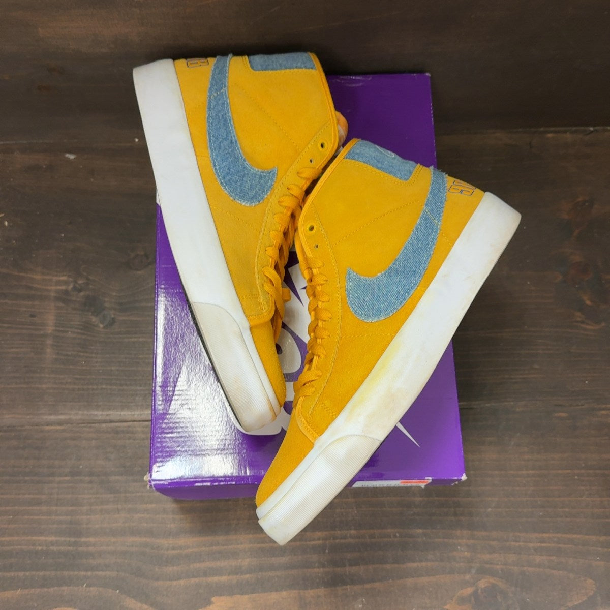 Nike SB Zoom Blazer Mid Pro GT Grant Taylor University Gold Denim - Image 2