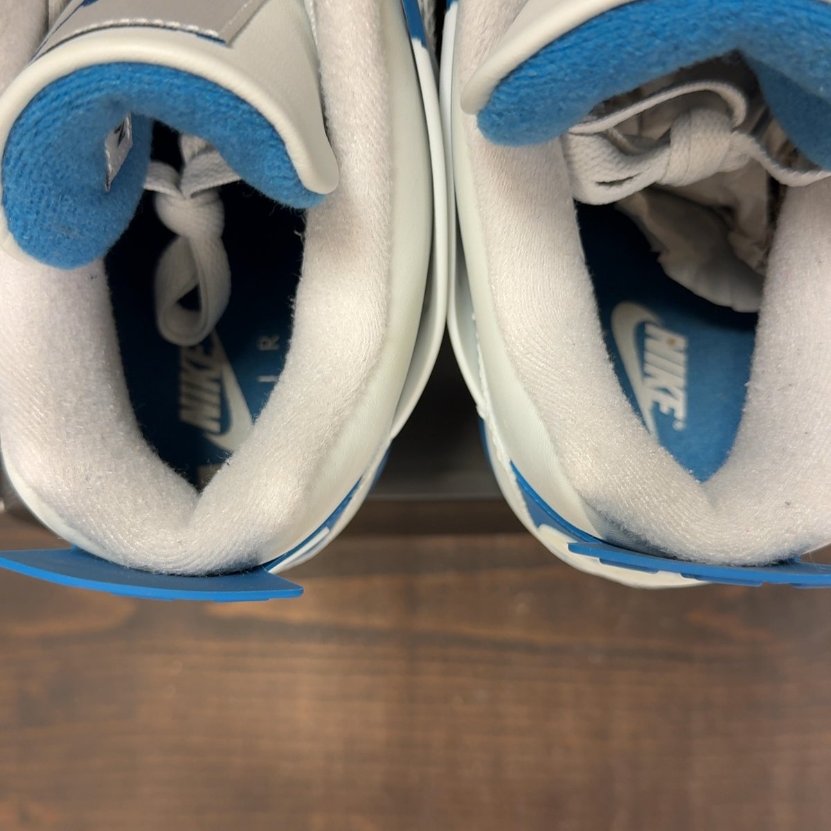 Jordan 4 Retro Military Blue (2024) Size 12 (Pre-Owned) - aux