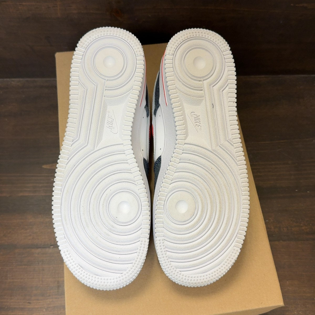 Nike Air Force 1 Low LV8 USA (GS) Size 5.5Y (Pre-Owned) - Image 8