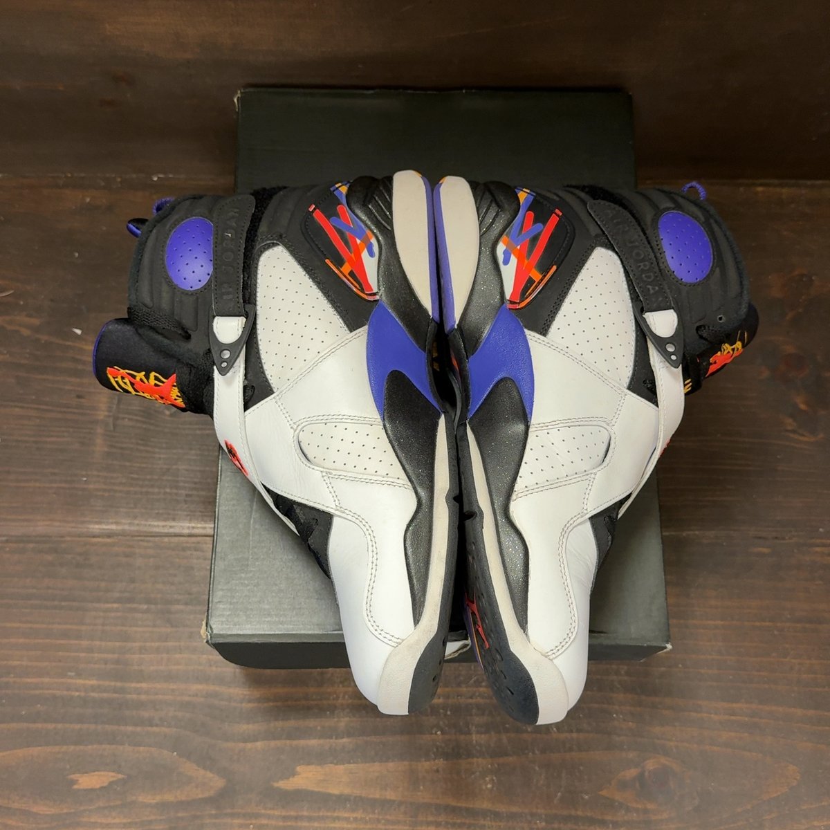 Jordan 8 Retro Three Peat Size 10 (Pre-Owned) - aux