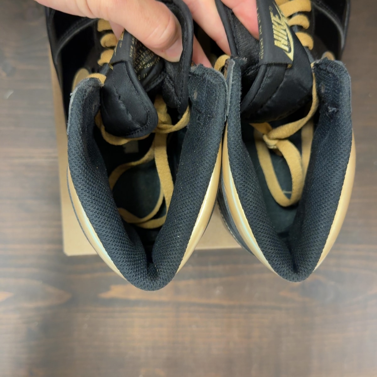 Jordan 1 Retro High Black Metallic Gold (2020) Size 13 (Pre-Owned) - Image 6