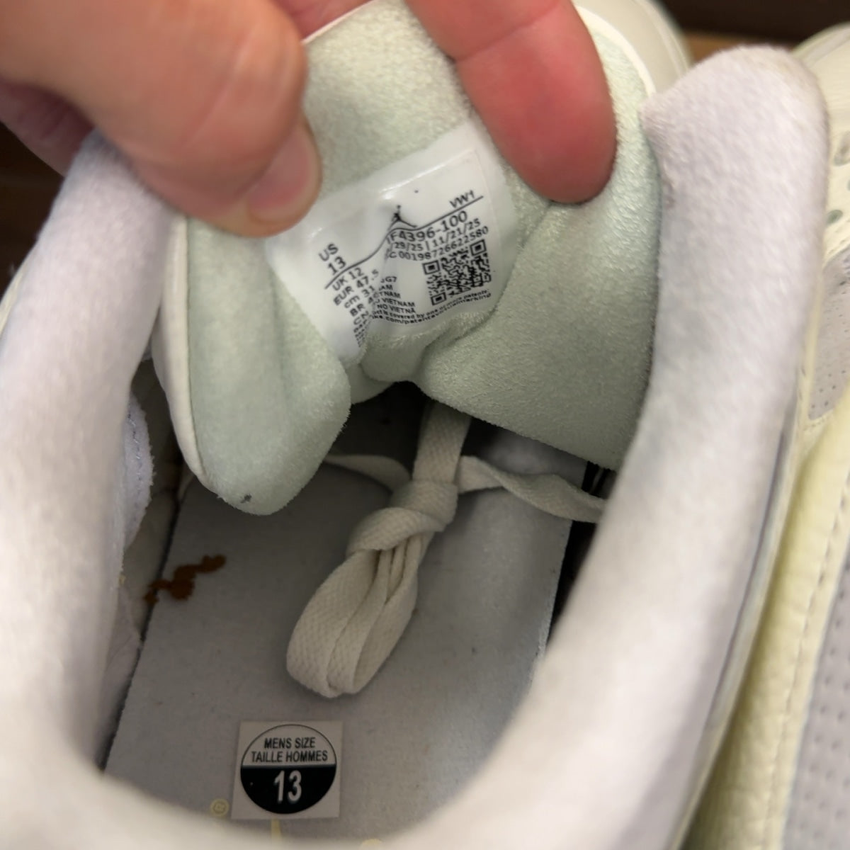 Jordan 3 Retro Spring Is In The Air Size 13 (Pre-Owned) - Image 7