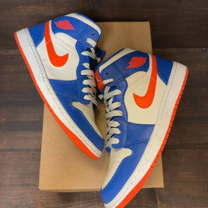 Jordan 1 Mid Knicks Size 8.5 (Pre-Owned) - Image 2