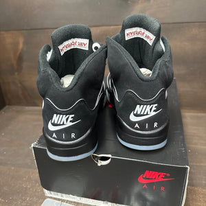 Jordan 5 Retro OG Black Metallic Reimagined Size 7.5 (Pre-Owned) - sole