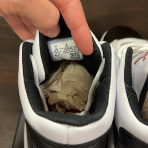 Jordan Max Aura 2 White Black Gym Red Size 9 (Pre-Owned) - Image 7