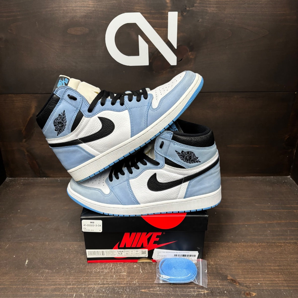 Jordan 1 Retro High OG University Blue - Image 1