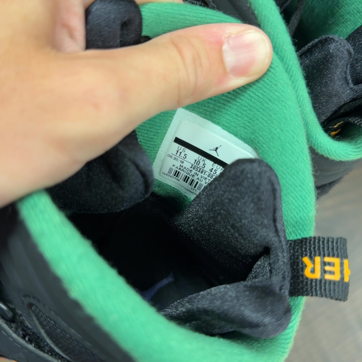 Jordan 8 Retro Tinker Air Raid Size 11.5 (Pre-Owned) - Image 7