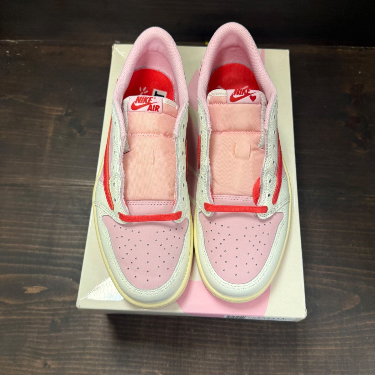 Jordan 1 Retro Low OG SP Travis Scott Sail Tropical Pink - Image 3