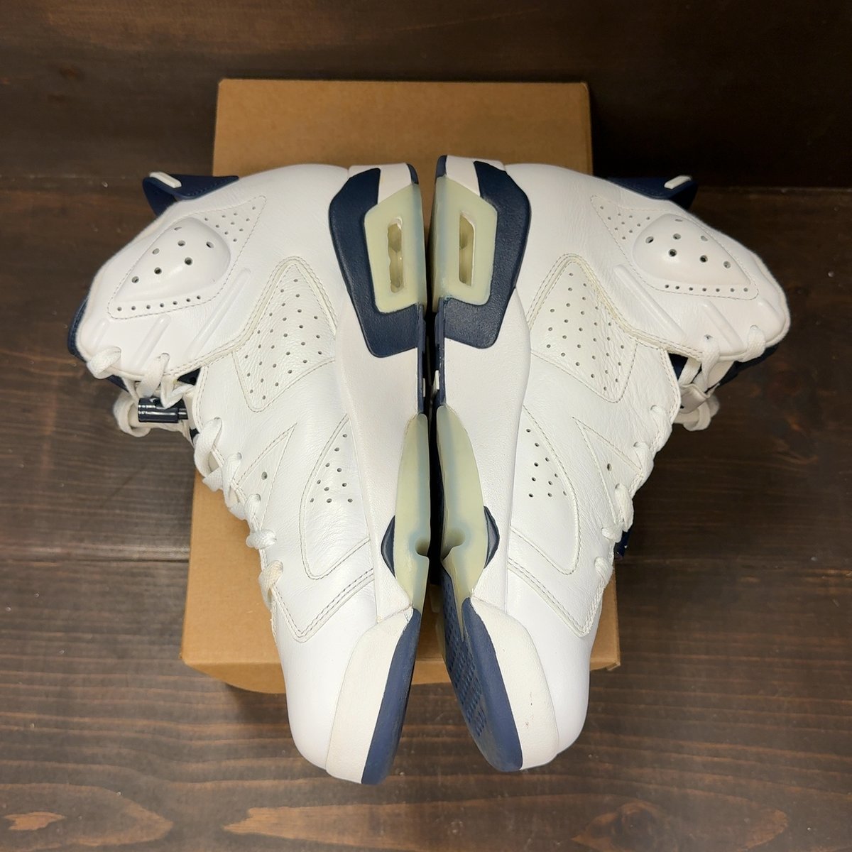 Jordan 6 Retro Midnight Navy (2022) Size 12 (Pre-Owned) - aux